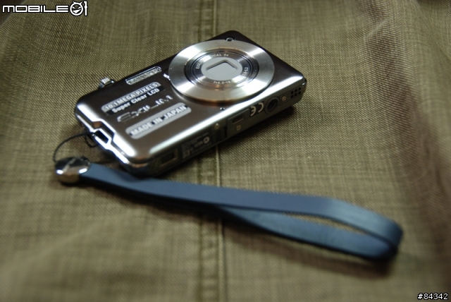[勸敗]Casio EXILIM EX-S10 外貌篇~
