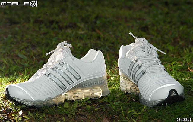 [開箱] adidas Megabounce+ 2008 W不只慢跑 旅行也該穿來減壓