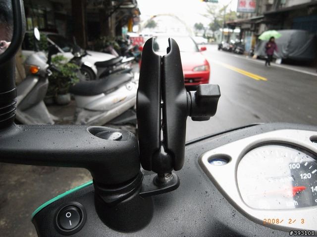 [分享]被我自己搞到有點失敗的衛星導航車架組....