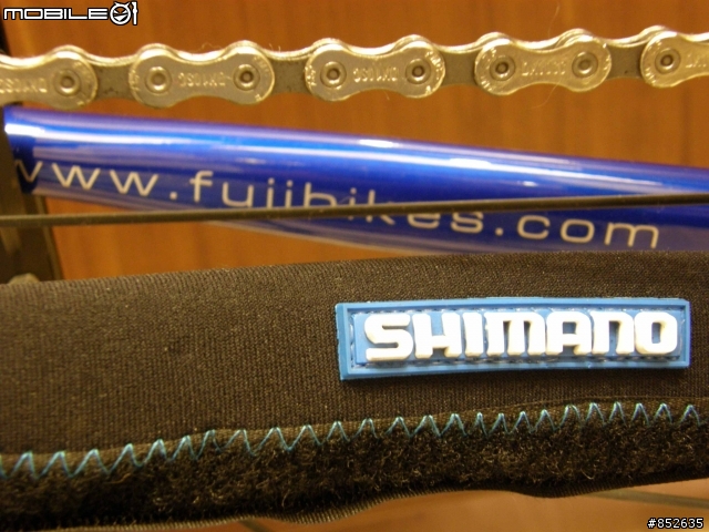 [分享] CP值爆高之變態塗裝跑車 FUJI Roubaix RC-11