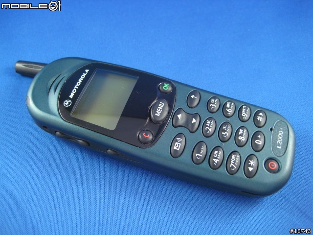[分享] 經典老機 Motorola L2000