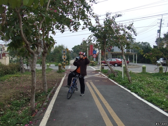 年初3台中潭雅神綠園道海放行