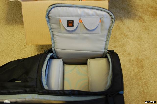 新手連續開箱~SB400小神燈+Lowepro Fastpack 250+OP/TECH Super Classic Strap [圖多]