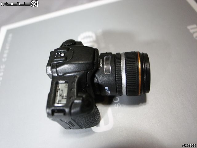 [分享]Canon 30D 1/6 scale classic 模型