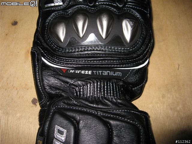 [分享]測試DAINESE FAST-B長手套(D-Dry) 和使用心得