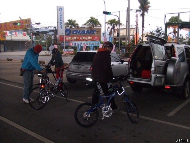 年初3台中潭雅神綠園道海放行