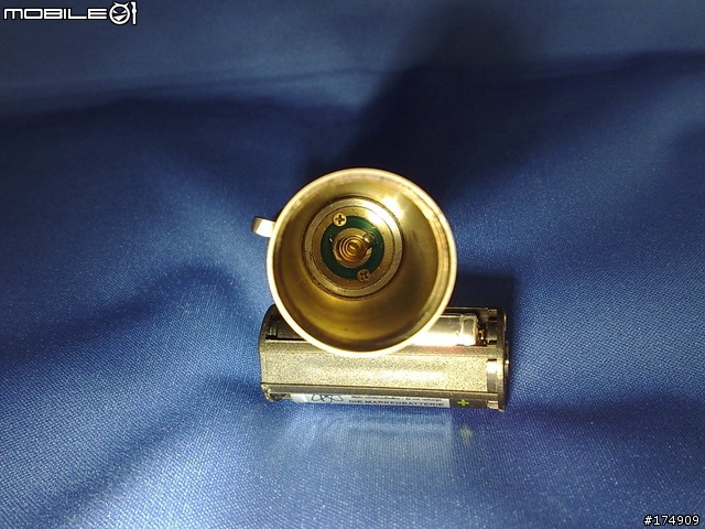 [分享]夜晚中的一盞明燈-LED LENSER® 全世界首創有遠近光燈的腳踏車手電筒