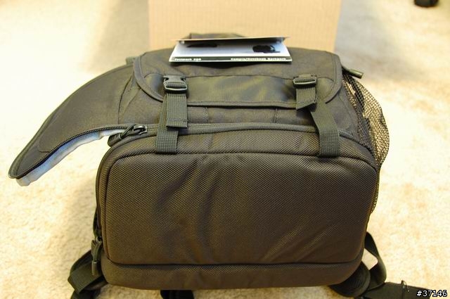 新手連續開箱~SB400小神燈+Lowepro Fastpack 250+OP/TECH Super Classic Strap [圖多]