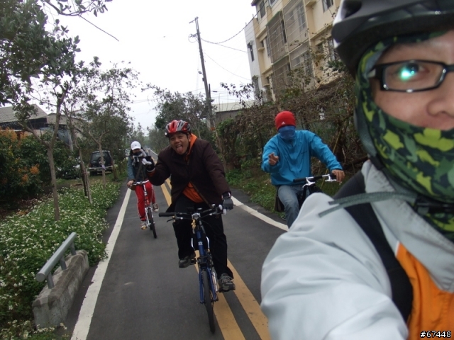 年初3台中潭雅神綠園道海放行