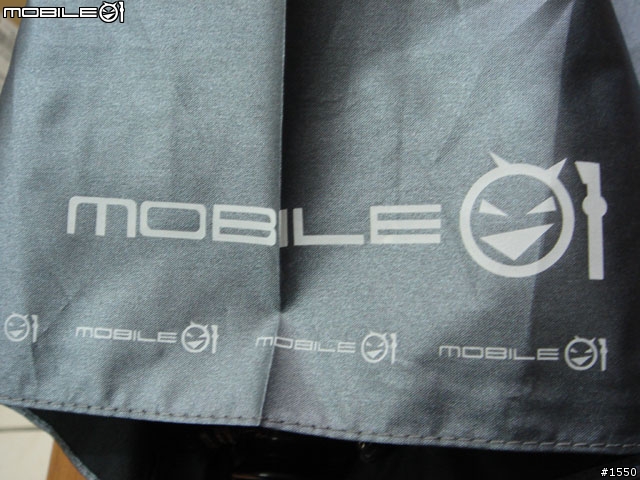 [開箱] Mobile01 小惡魔男用折傘入手 (入手不到 1Hr 又換了一把新的傘)