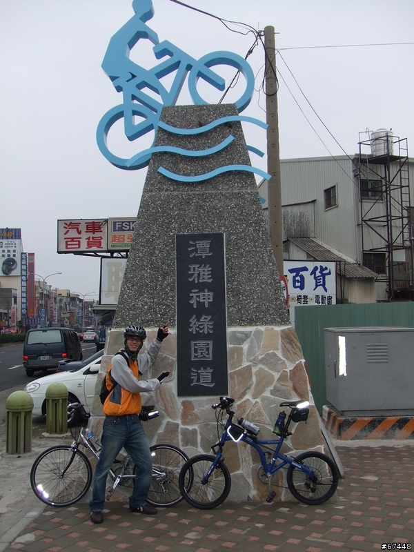 年初3台中潭雅神綠園道海放行