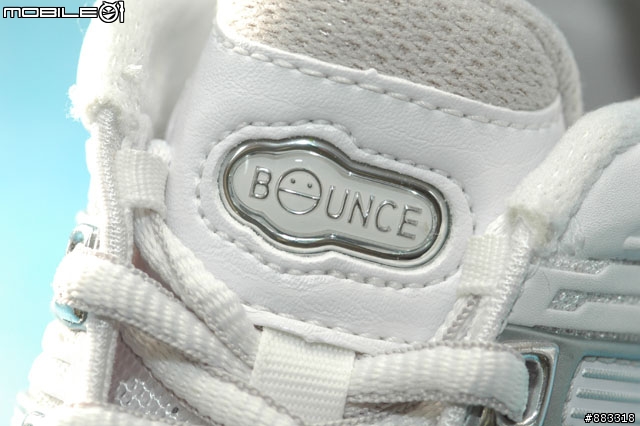 [開箱] adidas Megabounce+ 2008 W不只慢跑 旅行也該穿來減壓