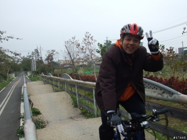 年初3台中潭雅神綠園道海放行