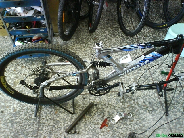 WHEELER 全地形車