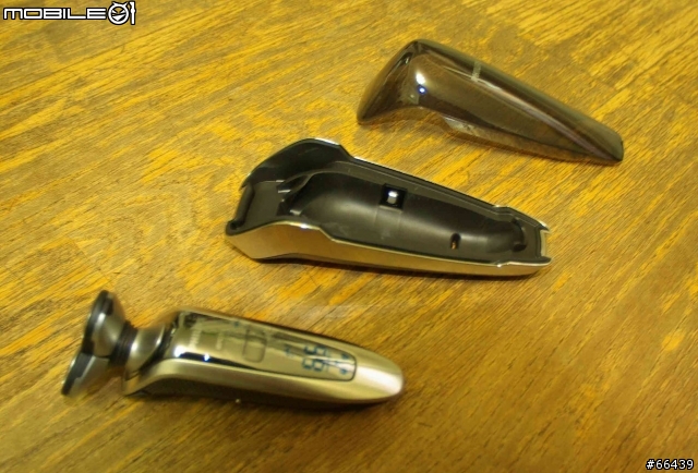 [開箱]王者再臨 之  PHILIPS 新世代旗艦級 刮鬍刀 RQ1095