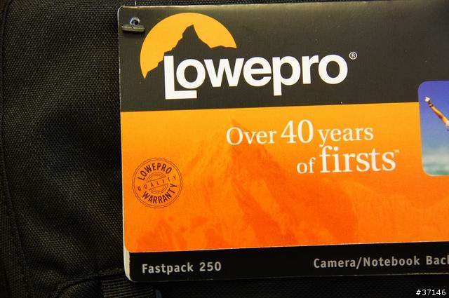 新手連續開箱~SB400小神燈+Lowepro Fastpack 250+OP/TECH Super Classic Strap [圖多]