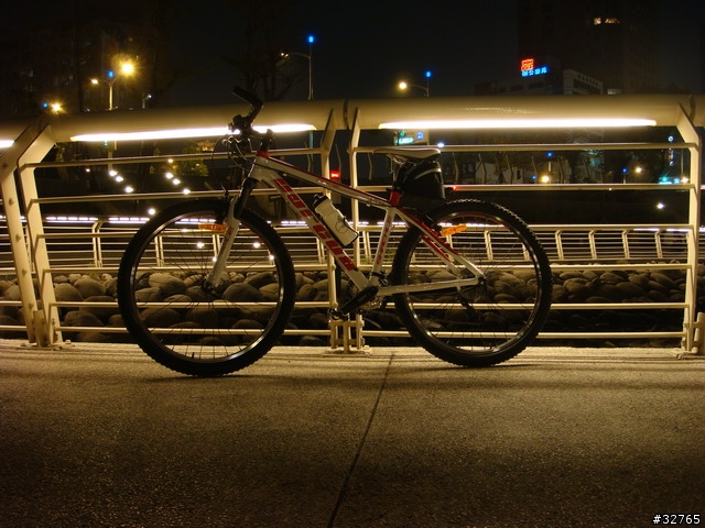 2008 Dorcus shaclke 02 紅白款 2009-02-14 新車滿週歲了