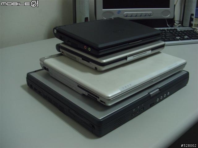 [Eee PC]Asus Eee PC 4G XP home VS Asus S200 外觀分享