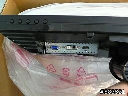 不負責開箱之LG L226WA-BF