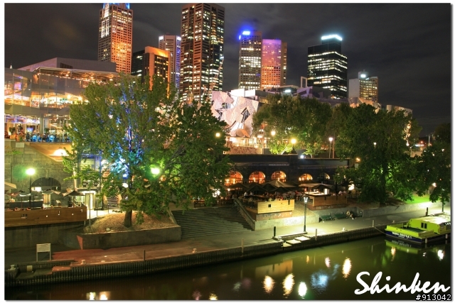 17-40 f4 除了是L鏡 還有別的優點嗎?