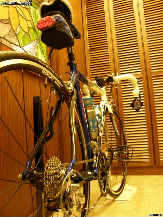 [分享] CP值爆高之變態塗裝跑車 FUJI Roubaix RC-11