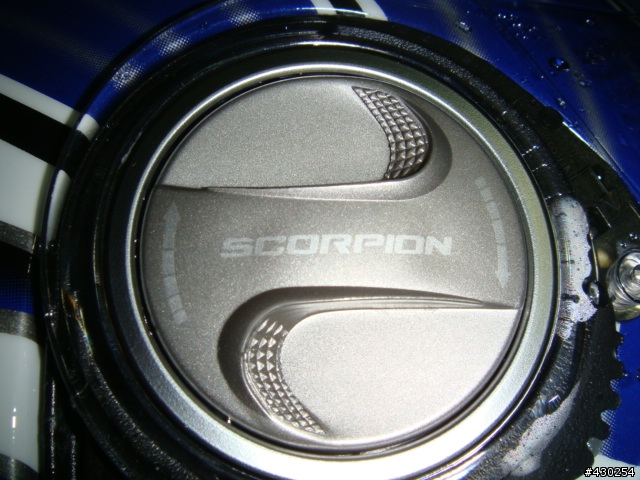 [分享]Scorpion EXO-700(GERONIMO白藍)