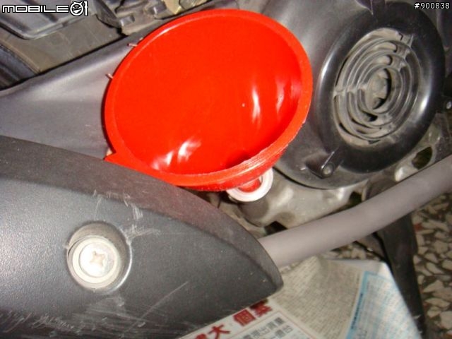 [分享]勁風光DIY換機油"超簡易"教學--ORES黃金燈效果