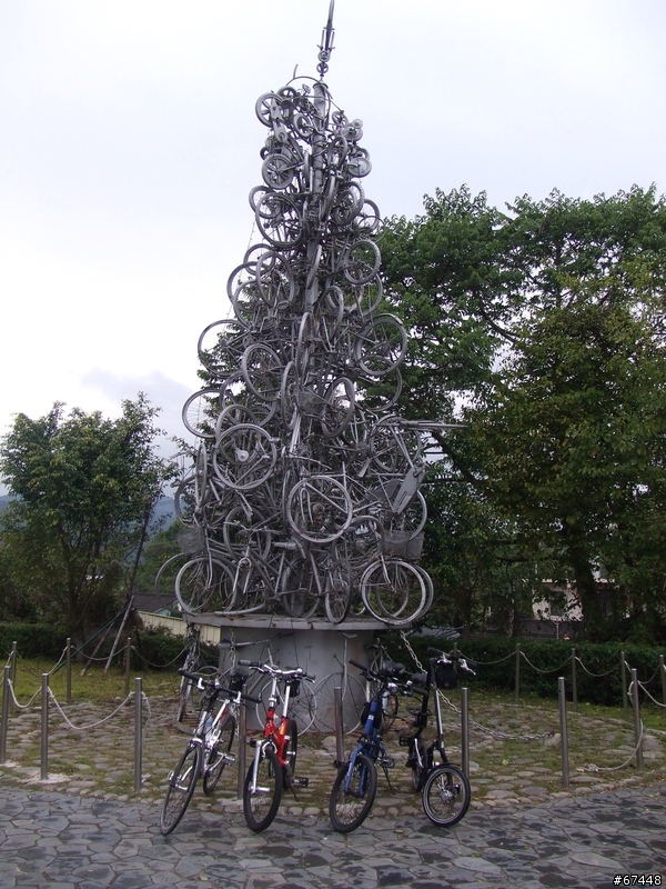 年初3台中潭雅神綠園道海放行