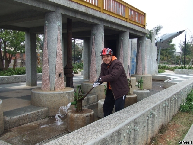年初3台中潭雅神綠園道海放行