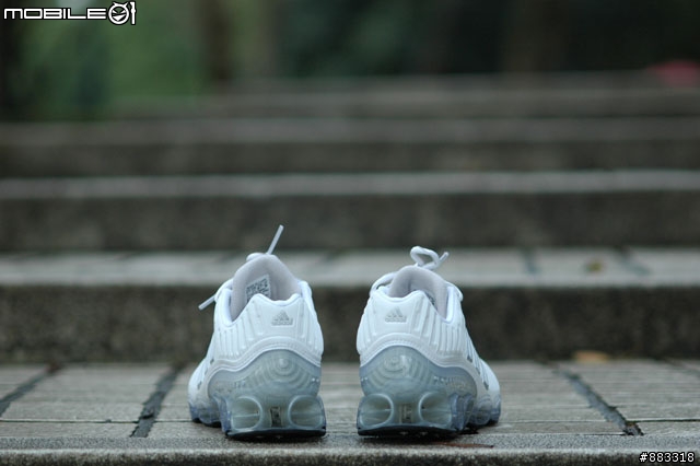 [開箱] adidas Megabounce+ 2008 W不只慢跑 旅行也該穿來減壓