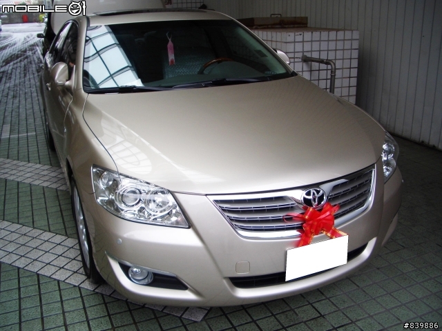 [分享] camry 3.5v 新車報到...初步開箱文..
