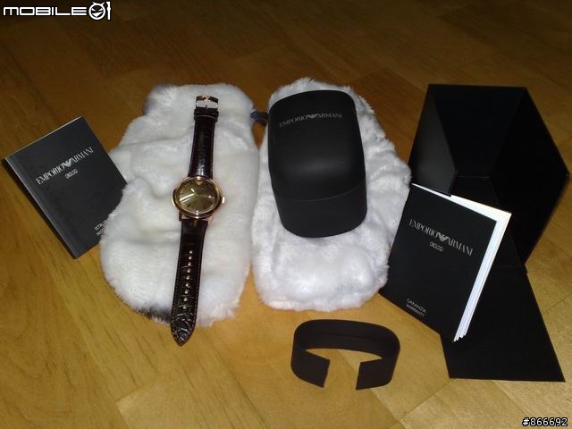 [分享]收到生日禮物EMPRORIO&ARMANI 和 白雪手套