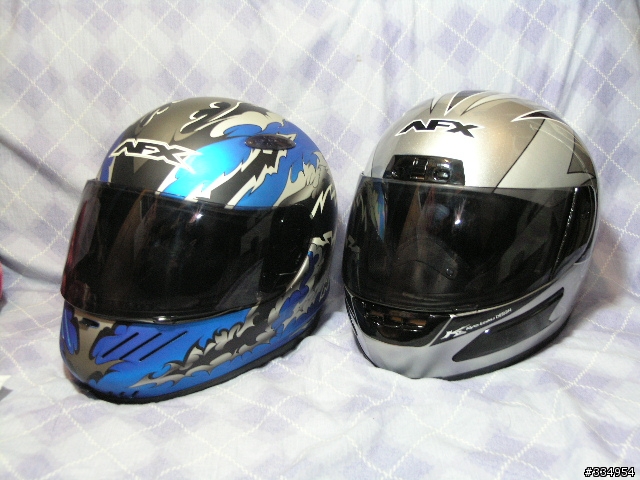 女王勸敗全罩成功！AFX FX-10 （與我的FX-51）