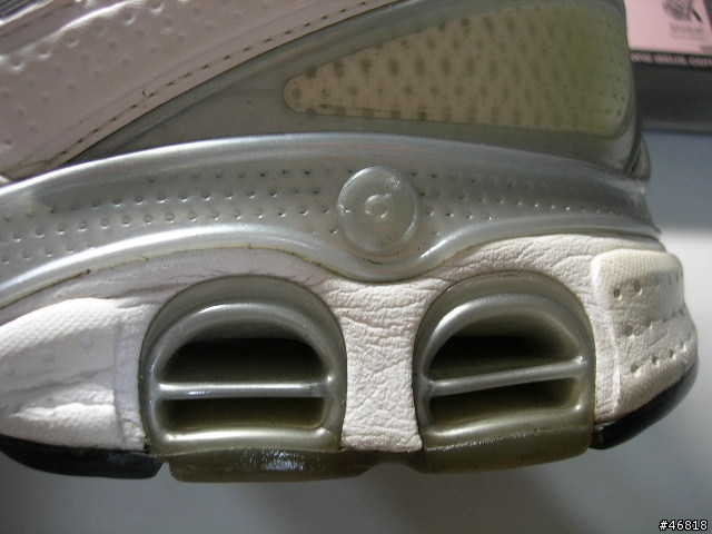 [開箱] MIZUNO 8KN-80062 WAVE CREATION 9