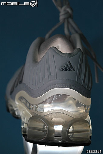 [開箱] adidas Megabounce+ 2008 W不只慢跑 旅行也該穿來減壓