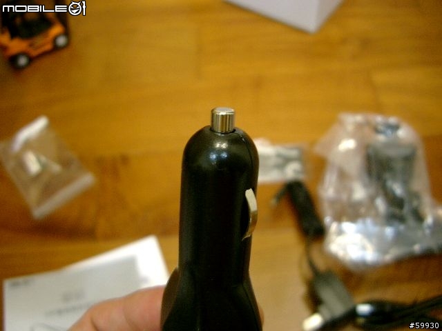 [開箱文被搶了，只好貼感想] 我的 ASUS R700T 衛星導航機使用心得