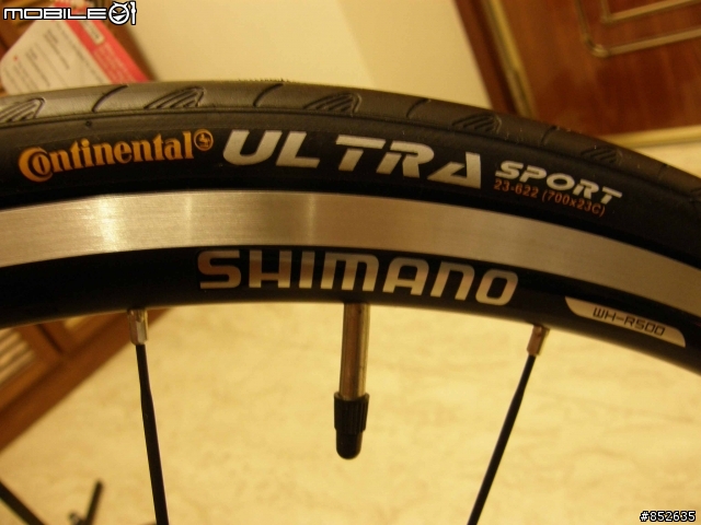 [分享] CP值爆高之變態塗裝跑車 FUJI Roubaix RC-11