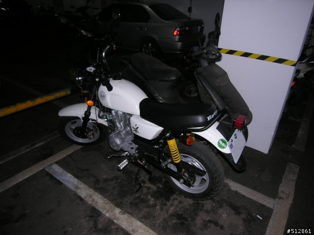 【分享】請問各位會為你的愛車特製貼紙嗎？