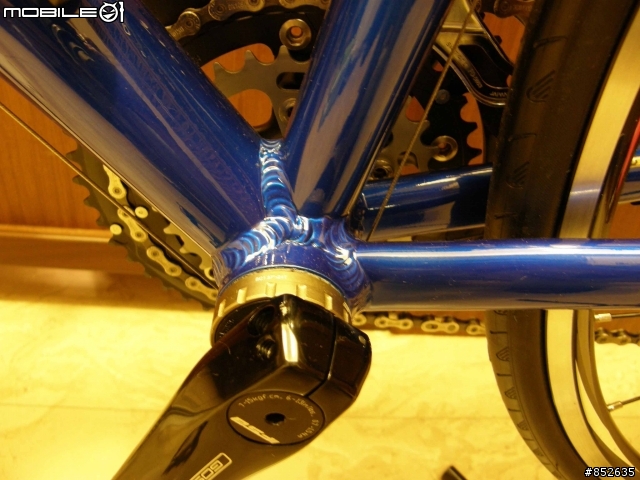 [分享] CP值爆高之變態塗裝跑車 FUJI Roubaix RC-11
