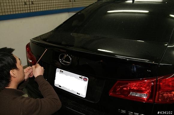 LEXUS IS250日本原廠空力套件改裝分享..