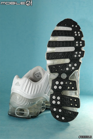 [開箱] adidas Megabounce+ 2008 W不只慢跑 旅行也該穿來減壓