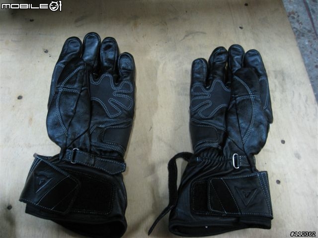 [分享]測試DAINESE FAST-B長手套(D-Dry) 和使用心得