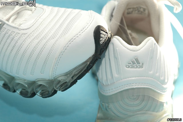 [開箱] adidas Megabounce+ 2008 W不只慢跑 旅行也該穿來減壓