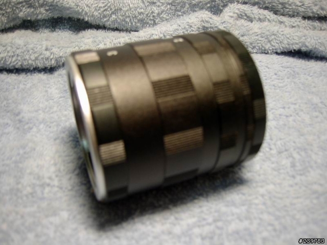 [分享]E510上便宜近攝環,請懶熊擔任Model