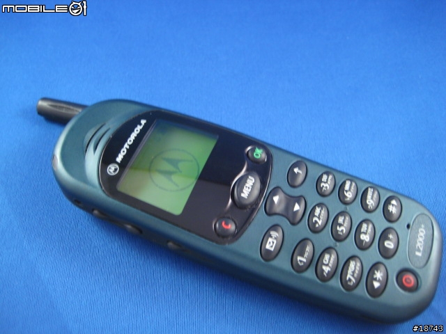 [分享] 經典老機 Motorola L2000