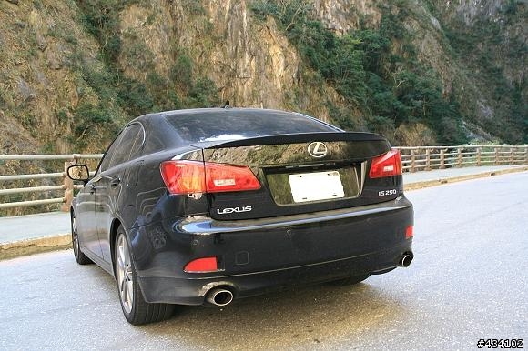 LEXUS IS250日本原廠空力套件改裝分享..