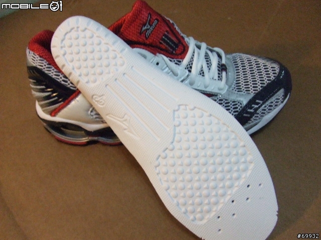 [分享]MIZUNO 08年Wave Creation 9 ∞ 慢跑鞋