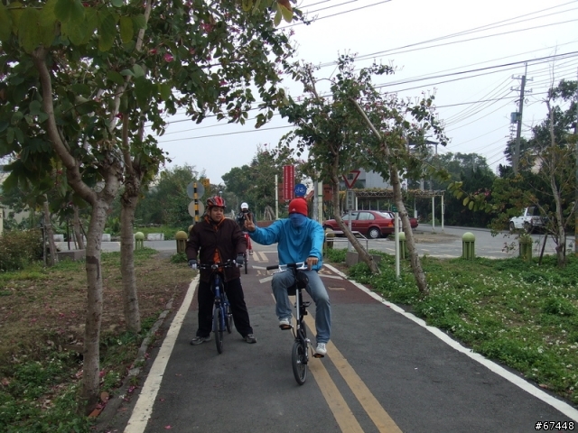 年初3台中潭雅神綠園道海放行