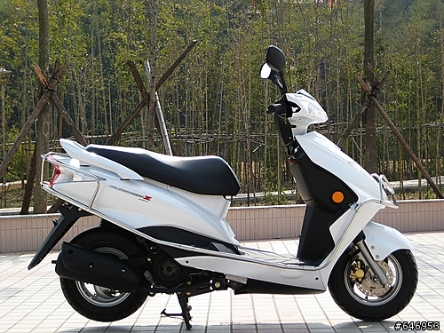 [分享]大陆版YAMAHA白鹅125