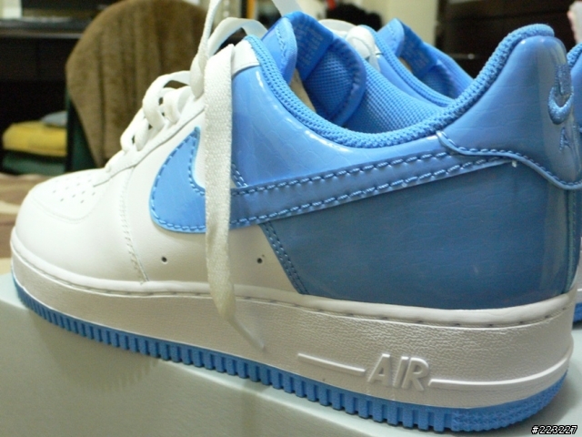 [開箱分享]NIKE AIR FORCE I 07' White/University Blue